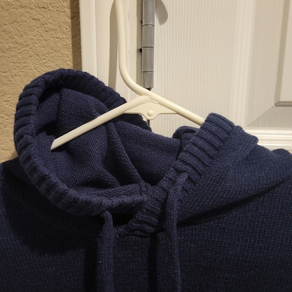 Urban Pipeline sweater w/hood - Picture 5 of 5